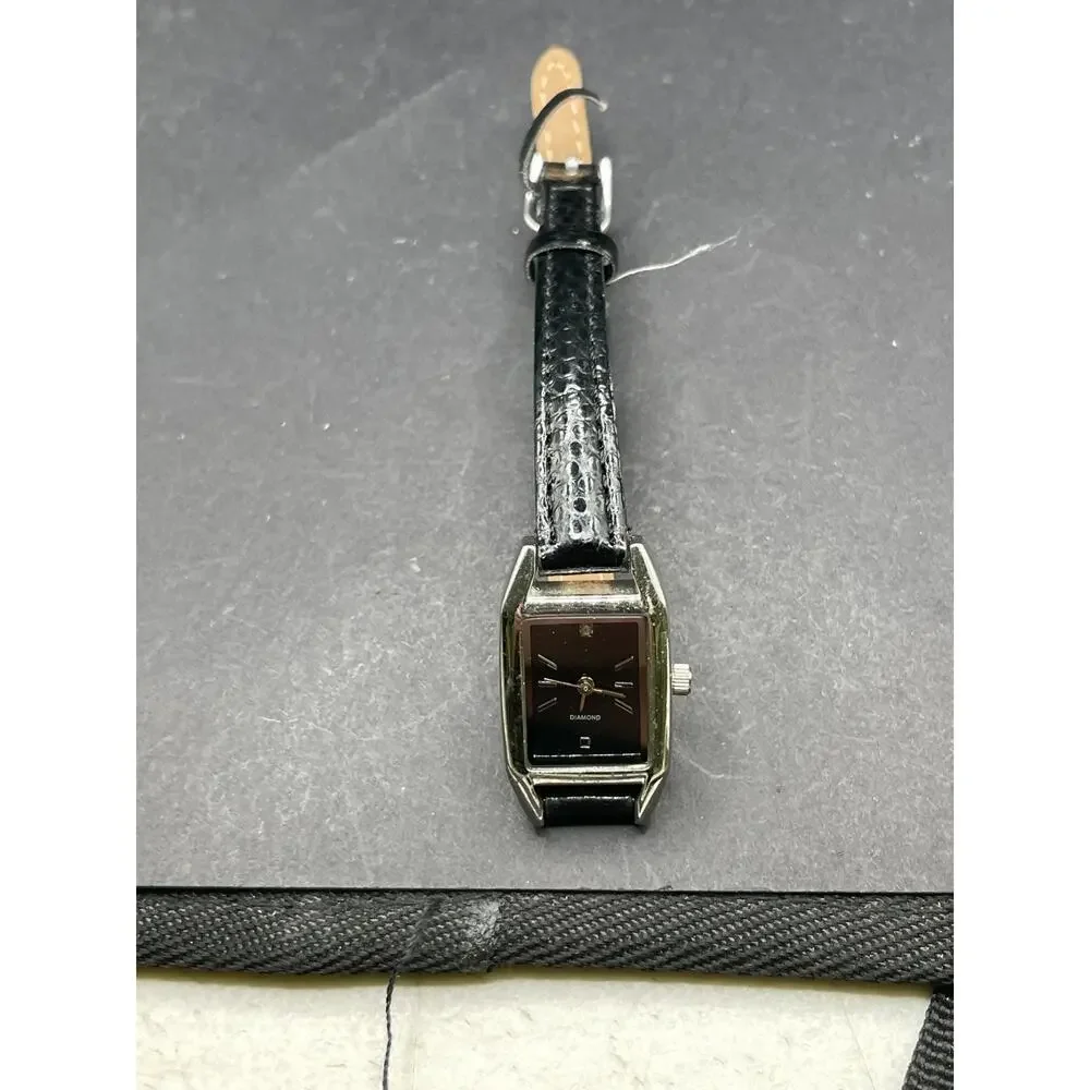 Vintage Diamond FMDKH313 Tank Watch Silver Tone Black Leather Band Japan Movt